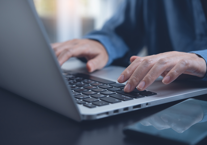 お問い合わせフォームで簡単連絡イメージ